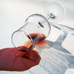 Get rid of wine stains using vinegar