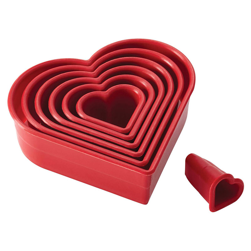 KitchenCraft Colourworks Set of 5 Plastic Heart Shaped Cookie Cutters
