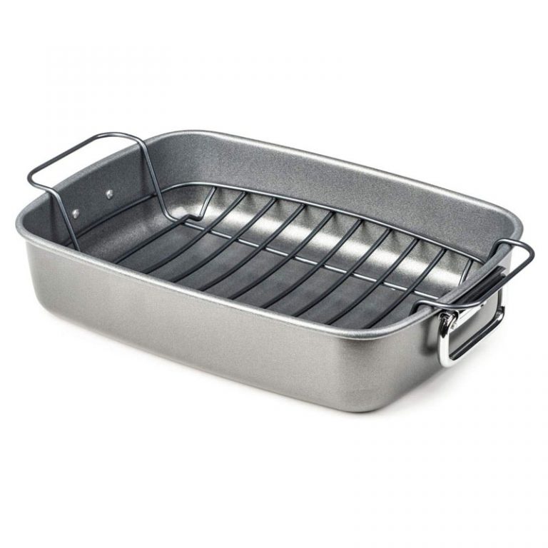 Make the Perfect Roast with these Roasting Tins and Pans